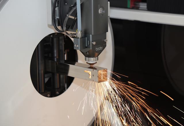 激光切割机在工程机械行业的应用