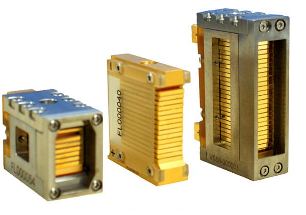 西安炬光 微通道水冷半导体激光器垂直叠阵系