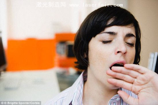 倒时差利器？激光或可重置生物钟-