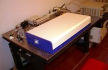  灯泵重频ND:YAG电光调Q激光器