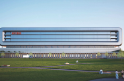 这家激光巨头的“大棋局”：港股IPO+30亿扩产+亿元投资平台……是破局还是冒险？