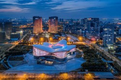 中国“激光之城”巡礼 | 无锡：打造“太湖光谷”