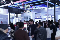 直击现场！光至科技超全展品矩阵首日引爆光博会N3馆，三大看点不容错过！